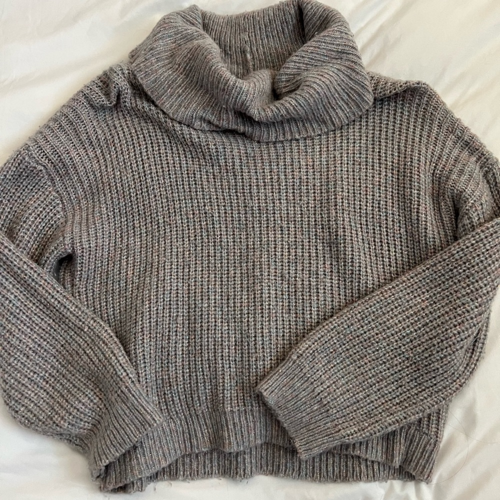 Express turtle neck knit sweater | grey